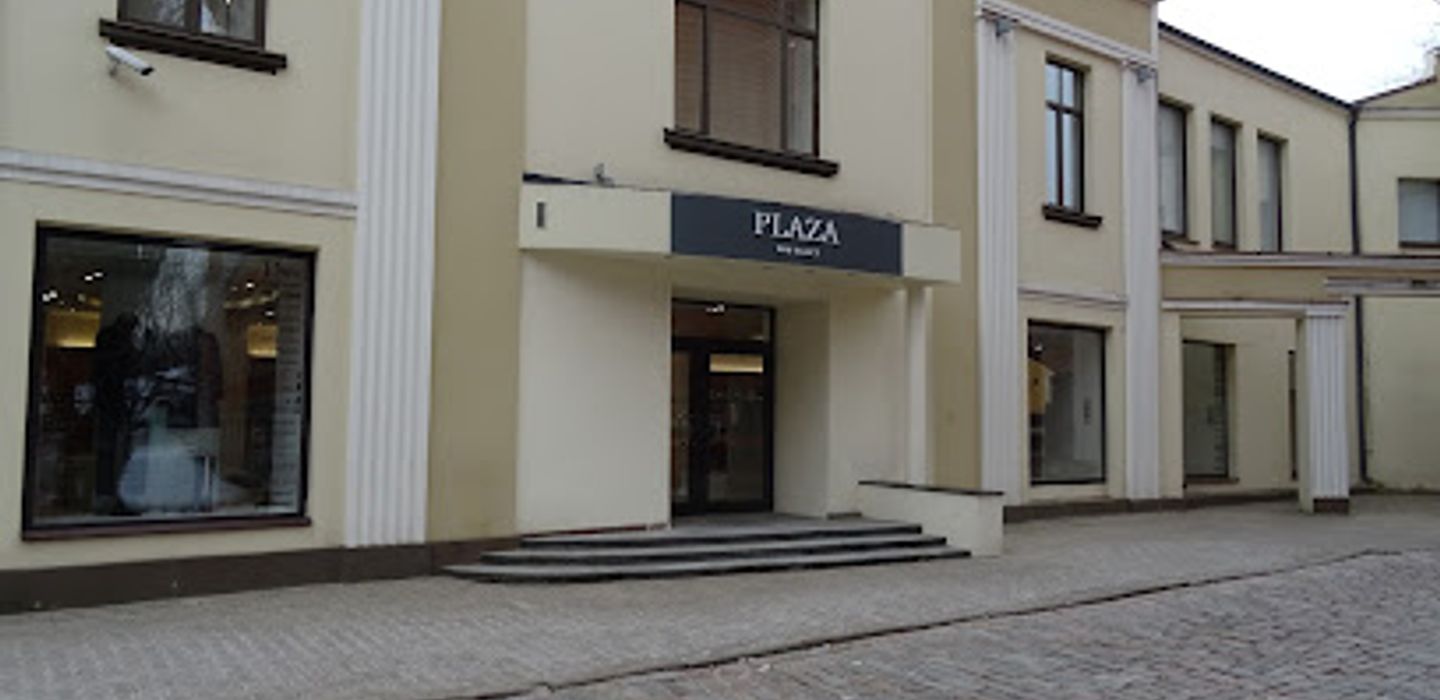 PLAZA OUTLET
