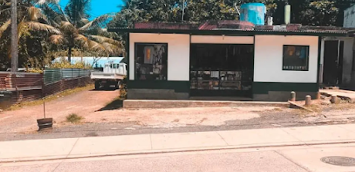 TEE'S MINI STORE