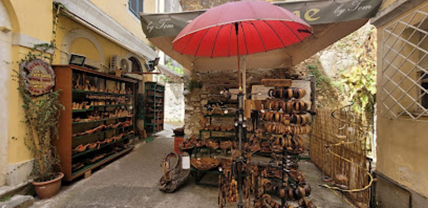 Olive Wood Workshop by Tom