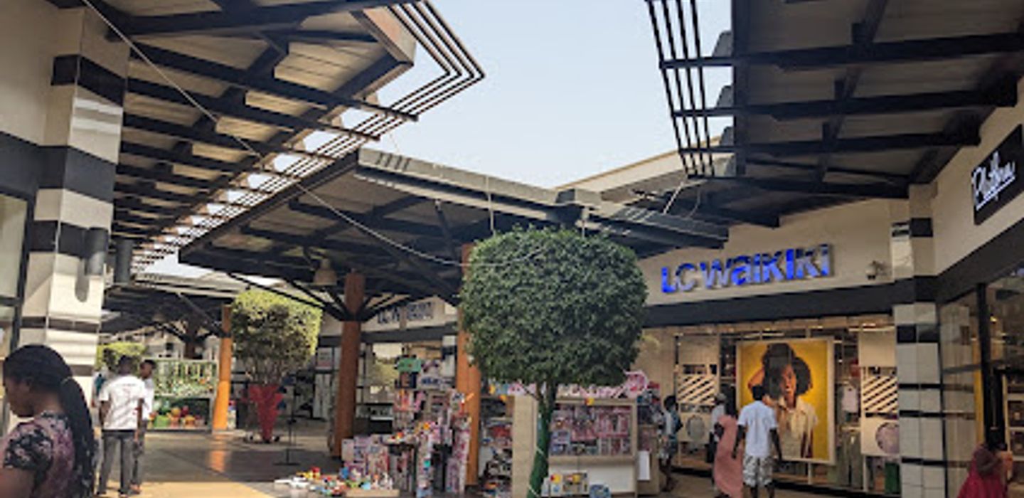 Junction mall