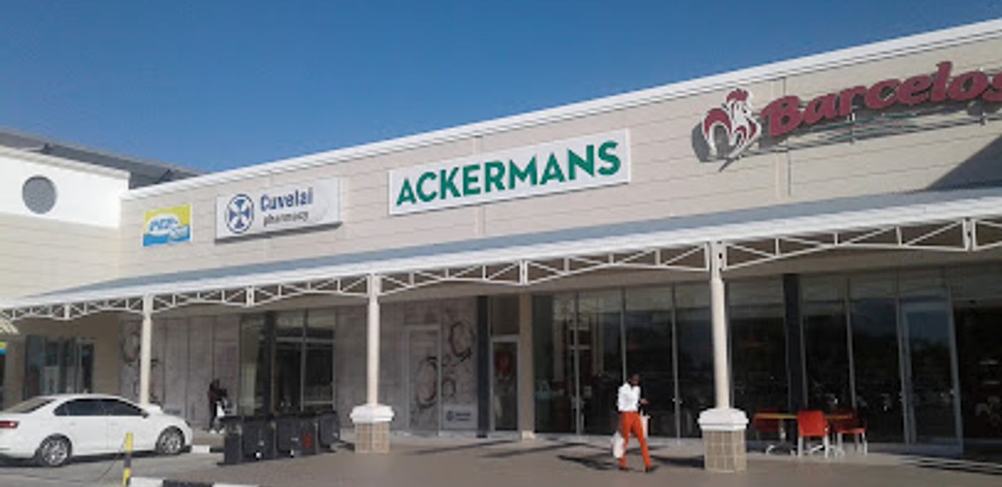 Oshana Mall