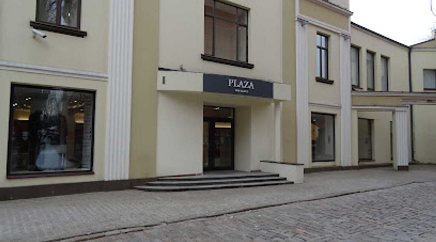 PLAZA OUTLET