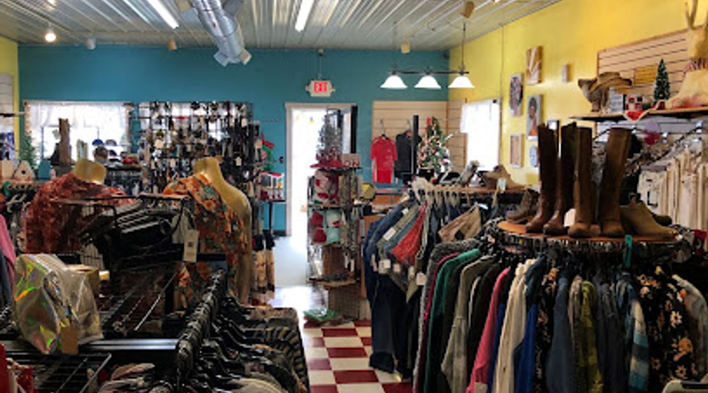 Hocking Hills Chic Boutique