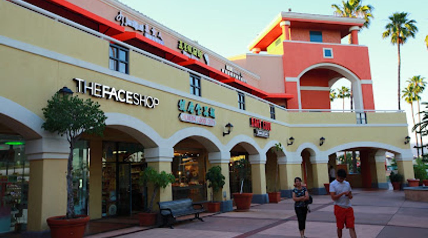 San Gabriel Square