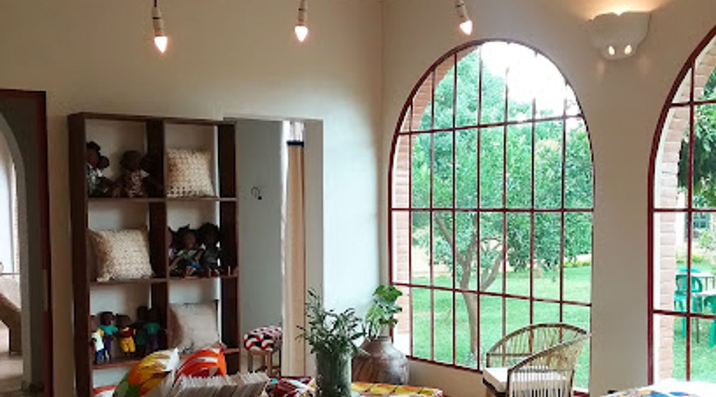 ARTHOUSE Cafe And Shop