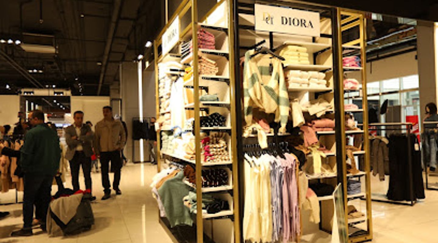 Diora Mall