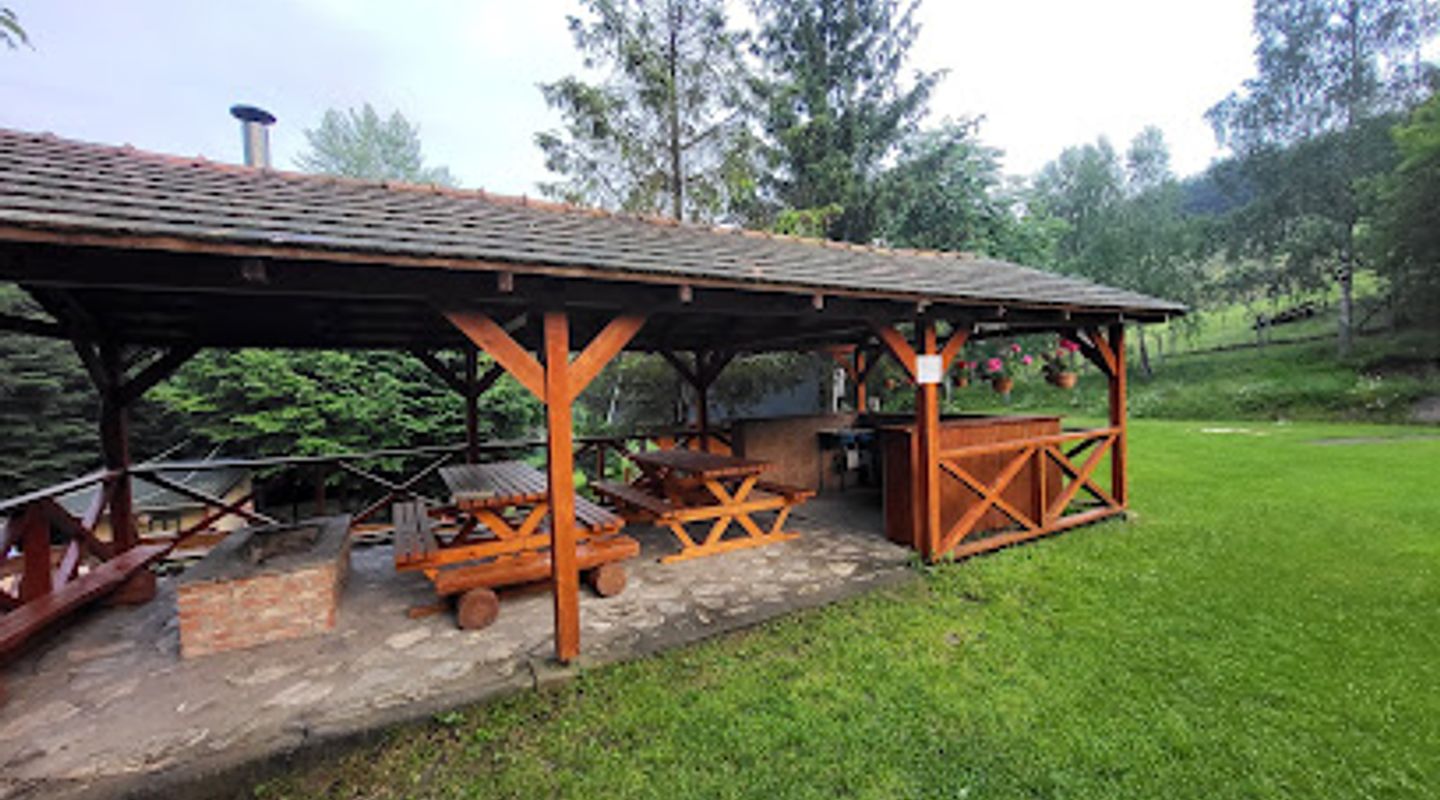 Forest Camping and Cabins Répáshuta