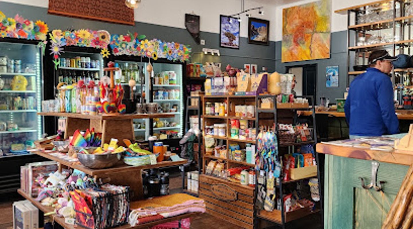 Stargazer Inn & Bristlecone General Store