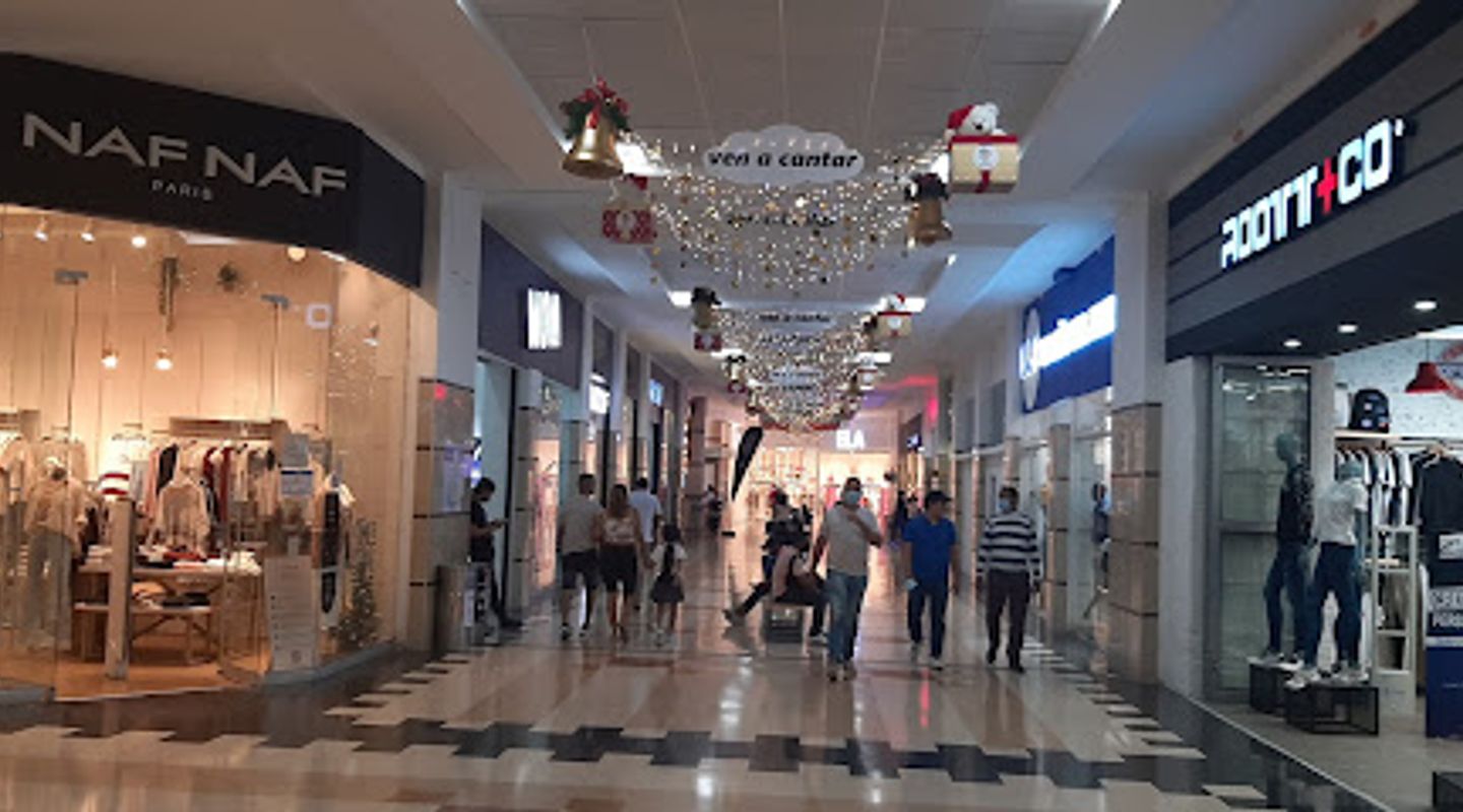 Centro Comercial EL Prado