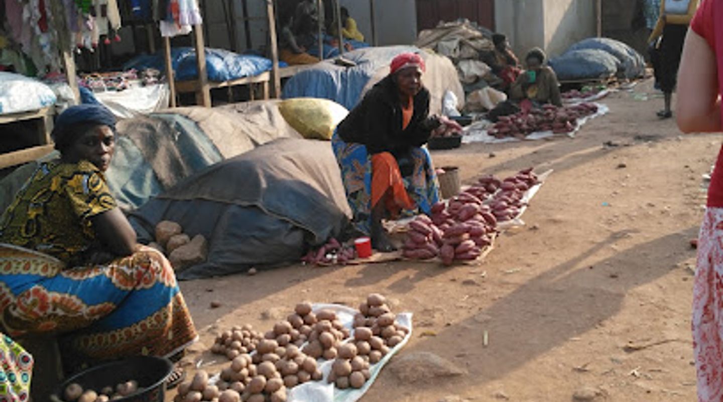 Kabundiare Market