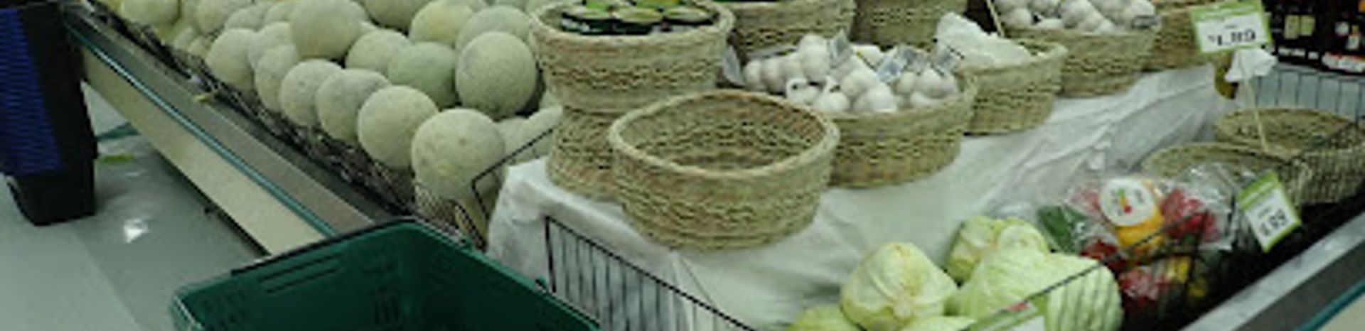 Pay-Less Supermarkets: A Shopper's Paradise in Guam