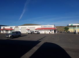 Fastbreak Convenience Store /Eddie's Truck & Auto Center & Fastbreak Grille