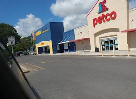 Punto IKEA Ponce Mall