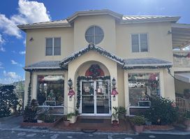 Ionie's Cake Shop