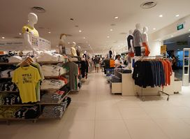 UNIQLO Tampines Mall (Same Day Click & Collect)