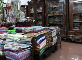 Rumah Batik Komar Jl. Sumbawa 22 Bandung
