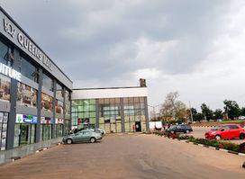 Queens Mall