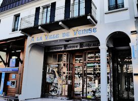 A la Ville de Venise