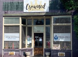 Crowned Boutique