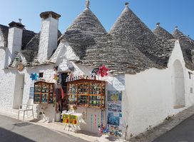 The Smallest Trulli of Alberobello - Artesan Shop
