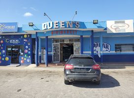 Queen's Minimarket