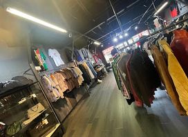 BLOWZ Nagoya Osu store
