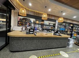 Hamilton Island Bottle Shop