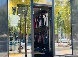 Dyqan Veshjesh “luis Store “