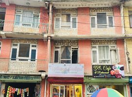 Uptown Boutique by Sawara KC
