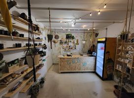 Hvar Hemp House (CBD shop)