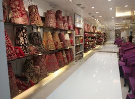 Aan Shoping - Best Lehenga & Saree Shop in Patna | Suit & Ethnic Wear in Lalji Market, Patna City