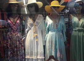 Emine Butik Andifli Mahallesi ibrahim serin Cad No 15 A Kaş Antalya