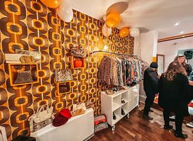 Hot Socks Vintage Shop