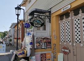 Nostalgia Shop