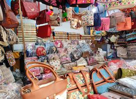 GIFT HOUSE