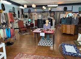 Marie's Boutique,