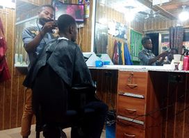 WIS G HAIRCUT