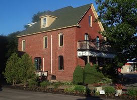 Legacy Lane Yarn & Gift Shop