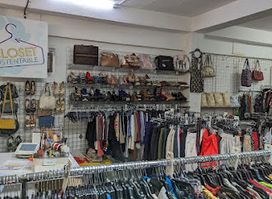 Pop Up Closet Collab / Closet Sustentable
