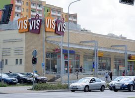 Street Mall Vis a Vis