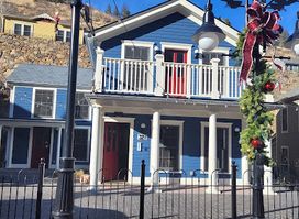 The Woodbury Apothecary