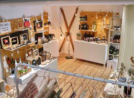 Signature.s, boutique cadeaux de créateurs, artisanat local Grenoble