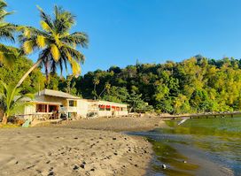 Sea Cliff Eco-Cottages & Gin Distillery