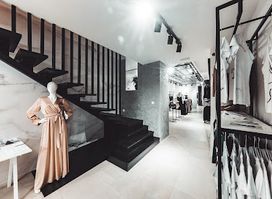 Zuzana Lešák Černá Lounge s.r.o.