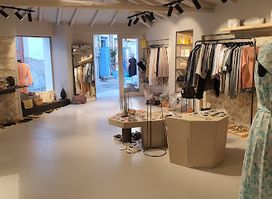 Koukounari greek fashion