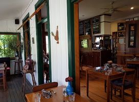 Hilli Restaurant & Cafe