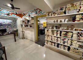 Southloom.com Showroom - Kerala Handlooms, Ethnic Dress & Jewellery