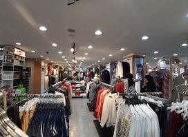 Alkoukh Wears Market