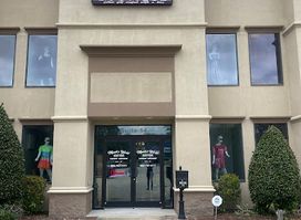 Muah's World Boutique