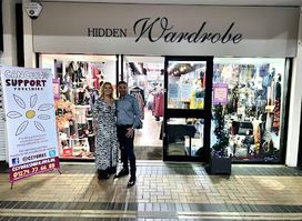 Hidden Wardrobe - Cashmere scarves Leeds | Jewellery Shop | Gift Shop